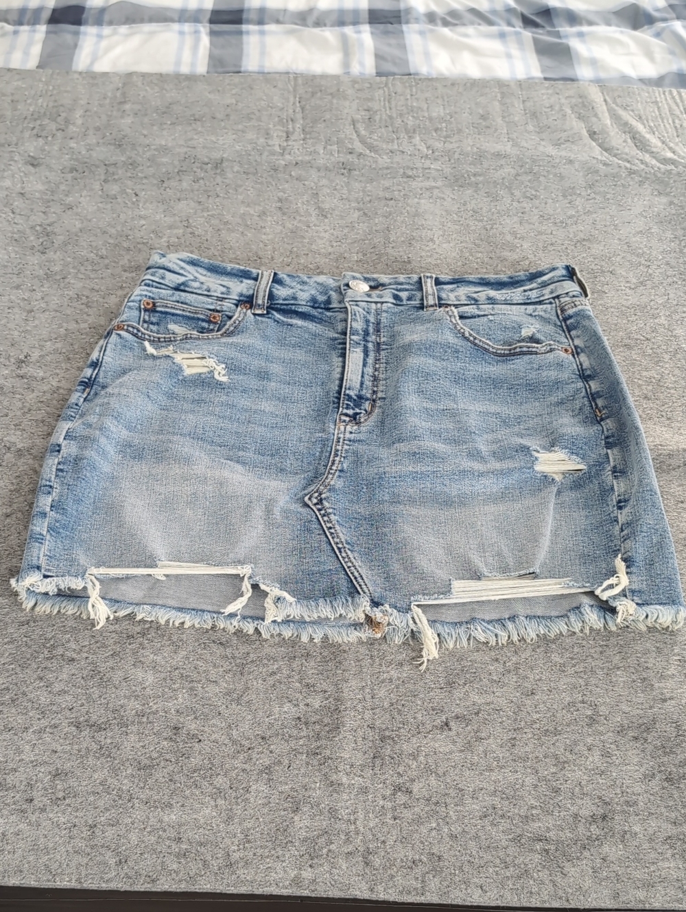 American Eagle Distressed Denim Mini Skirt Size 14
